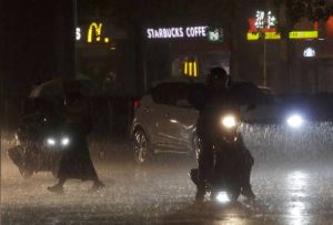 Topan Badai HAIKUI Landa Taiwan, Lebih dari 200 Penerbangan di Batalkan