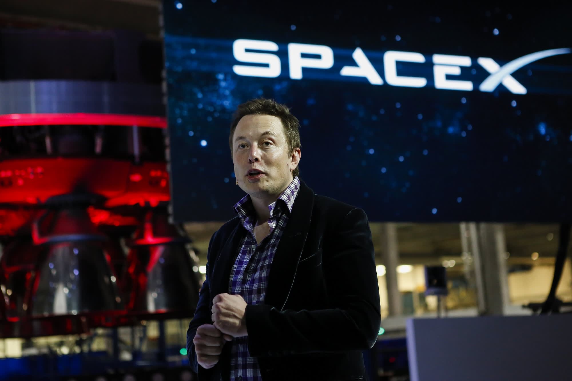 8 Insinyur SpaceX Segera Gugat Elon Musk Atas Tuduhan PHK Ilegal
