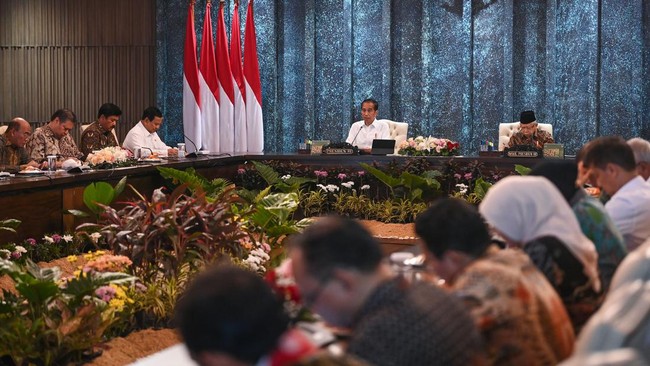 Pidato Lengkap Jokowi di Sidang Kabinet ke-1 Perdana di IKN